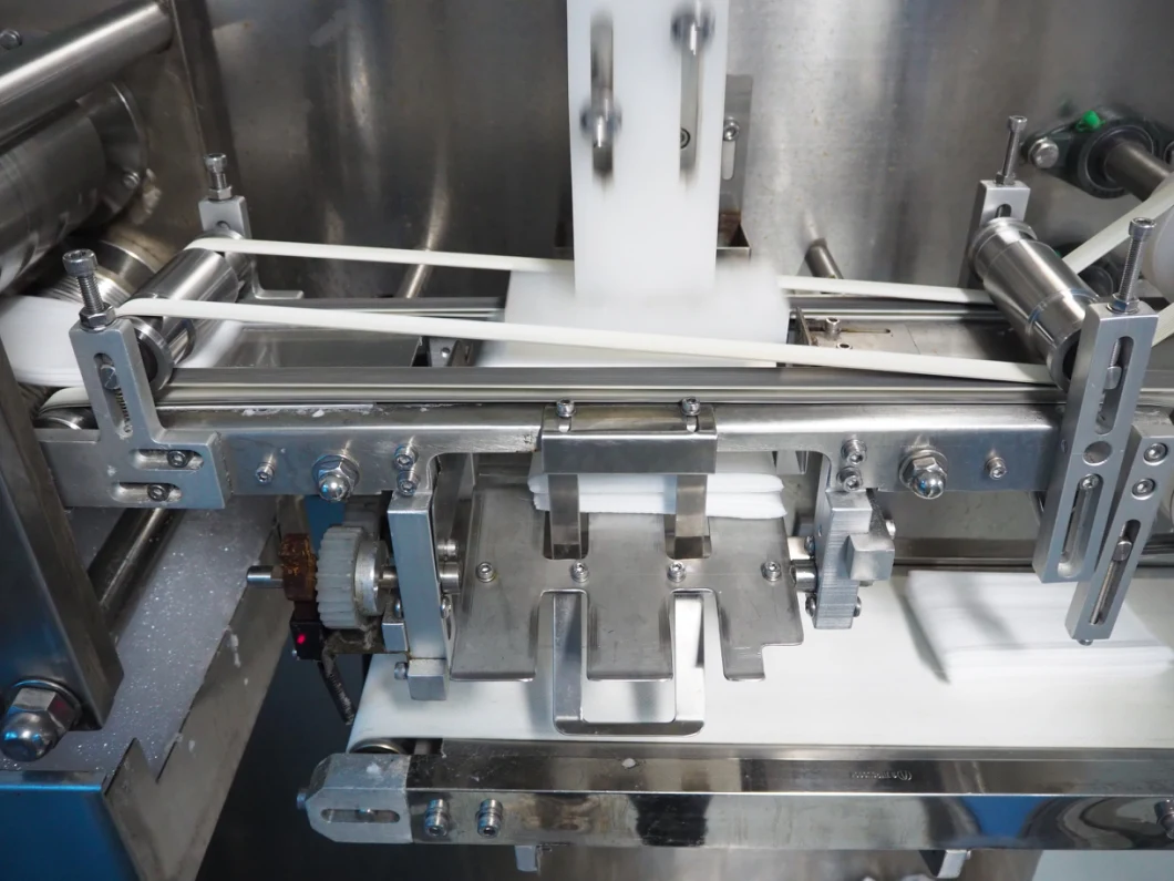 Chinese Manufacture Full Automatic 10-30 PCS/Pack High Speed Wet Wipe Making Machine