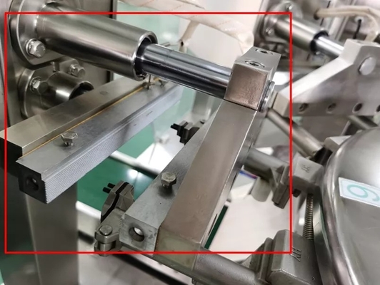 Patlamış Mısır Kılıfı Kağıt Torba Sızdırmazlık Paketleme Makinası 2000kg Döner Mikrodalga Azot Dolum