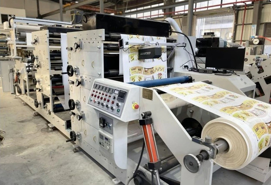Etiket Etiket Flekso Baskı Makinesi 1300mm Ce Belgeli 5 renk Rulo Kağıt