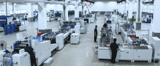 Ahşap Ambalajlı Tam Otomatik Ce Kraft Çanta Şekillendirme Makinesi