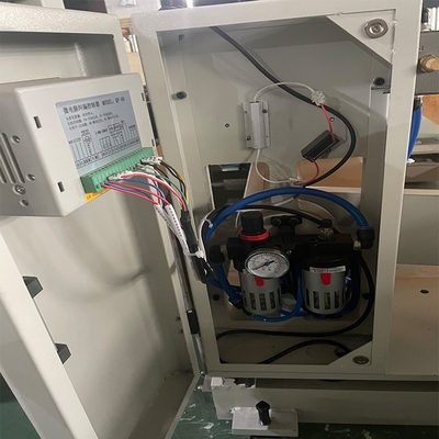 HJ-1400 Bilgisayar Çapraz Kesme Makinesi Servo Motor Kontrollü Yüksek Hızlı 1400mm a4 kağıt kesme için dilme kesme