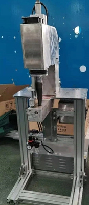 15-30 Adet/Dk Cerrahi Önlük Yapma Makinesi 380V 50Hz Non Woven Koruyucu Takım