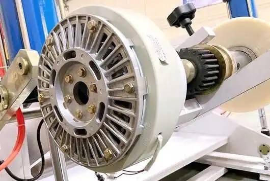 1100mm Otomatik Kabartma Makinesi 600mm Alüminyum Folyo