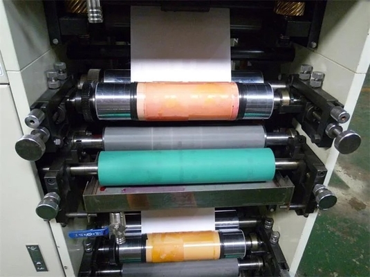 UV Vernik Laminasyonlu Kağıt Film Etiketleri için Yüksek Hızlı Flekso Etiket Yazıcısı, 1-8 Renkli Flekso Etiket Baskı Makinesi