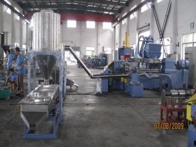 Atık Plastik Film Ekstruder Makinesi HDPE LDPE PP Jumbo Dokuma Çantalar PET Film