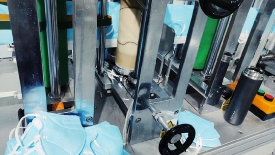 N95 Tek Kullanımlık Cerrahi Önlük Yapma Makinesi