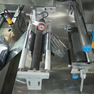370 Paket/Dk Islak Mendil Paketleme Makinası