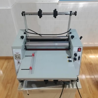 OPP 900mm Dilme Sarma Makinesi 5m / Min Dokuma Olmayan Film Laminasyon