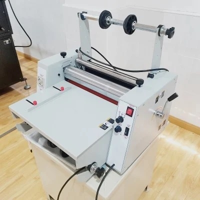 OPP 900mm Dilme Sarma Makinesi 5m / Min Dokuma Olmayan Film Laminasyon